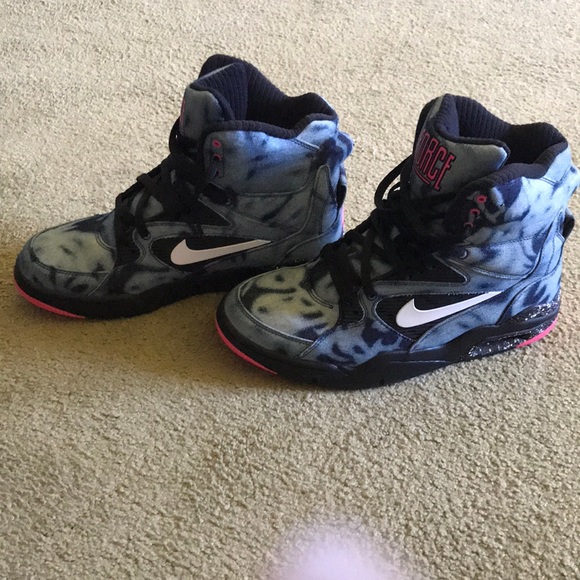 Nike Command Force - Picture 2 of 3